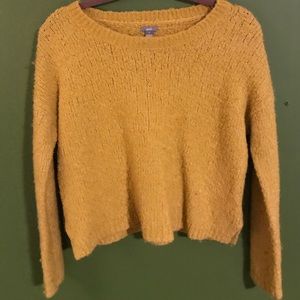 SUPER soft yellow chunky Aerie sweater